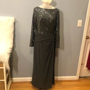 Ralph Lauren Grey MOB or MOG Gown Size 14